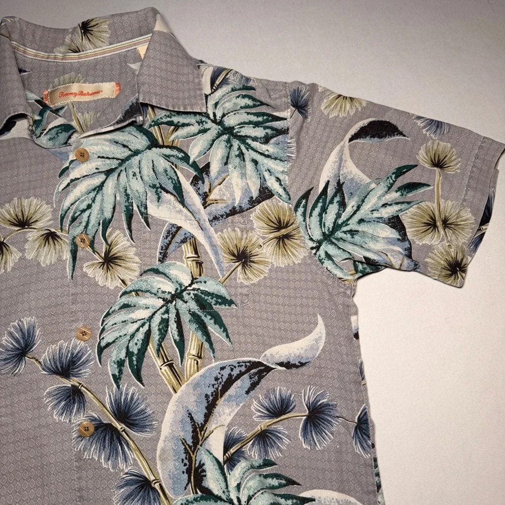 Tommy Bahama Silk Shirt Mens S Grey Jacquard Floral Tropical Hawaiian Camp Aloha